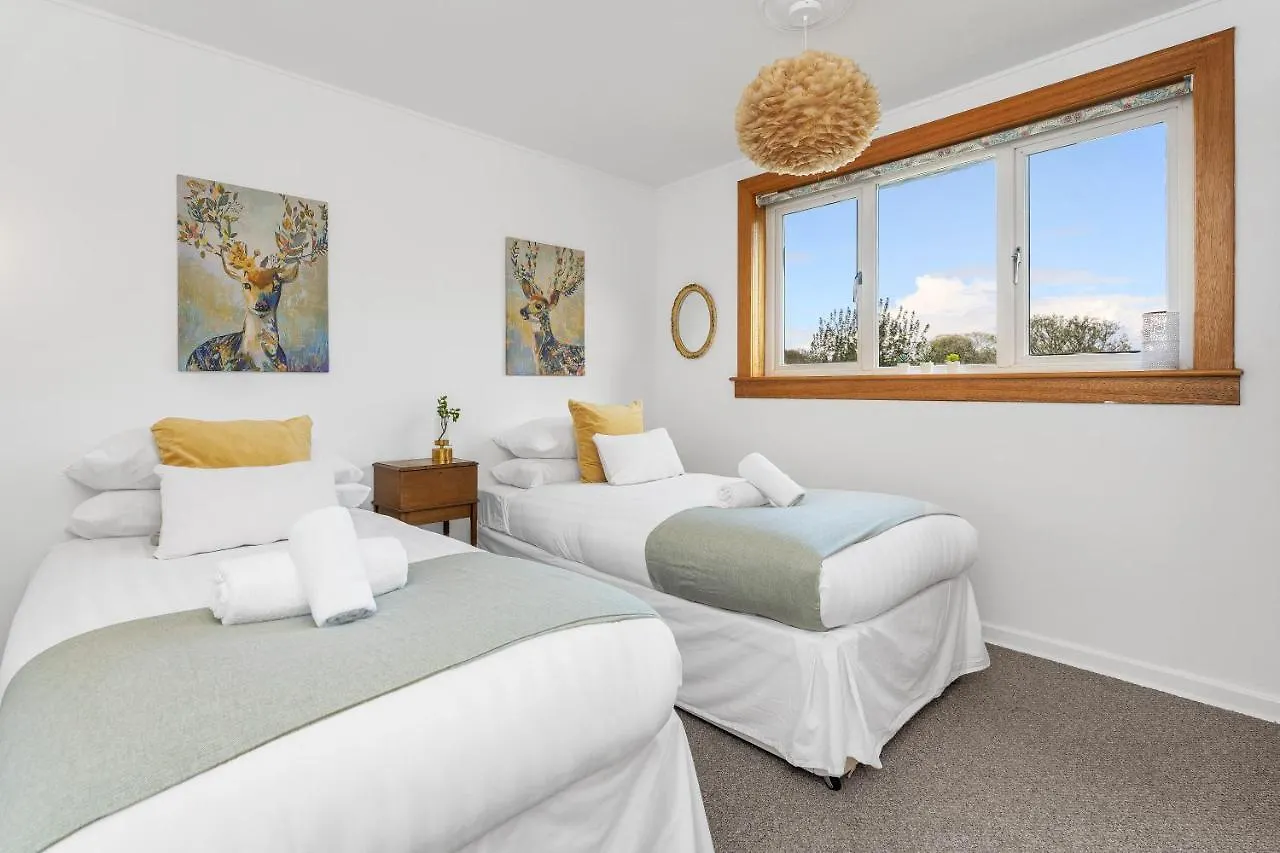 Nyaraló Cozy With Character Cheerful Home With Garden At Leith Links Park Edinburgh