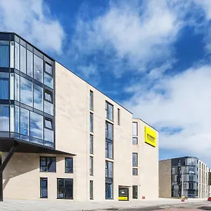  Daire Destiny Student - Holyrood